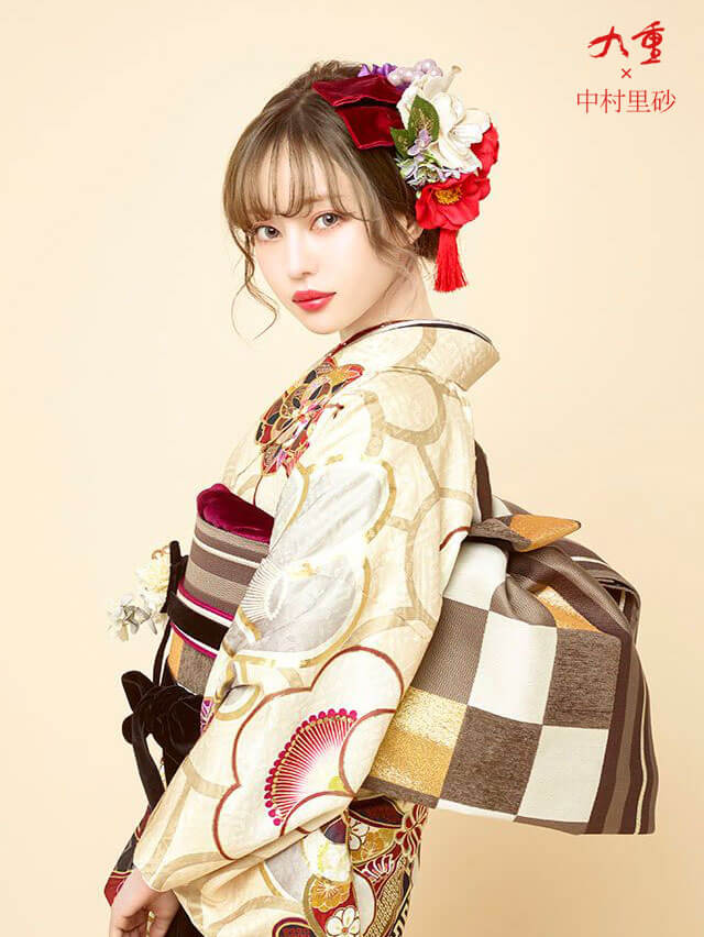 藤田ニコル